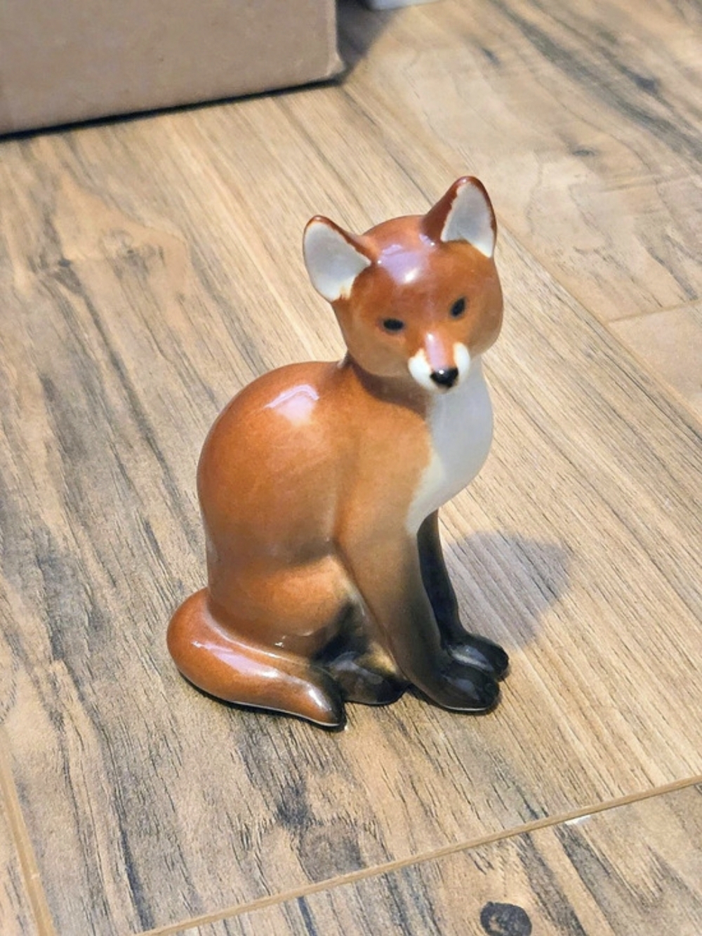 Lomonosov (LFZ) Seated Fox Figurine Brown & White